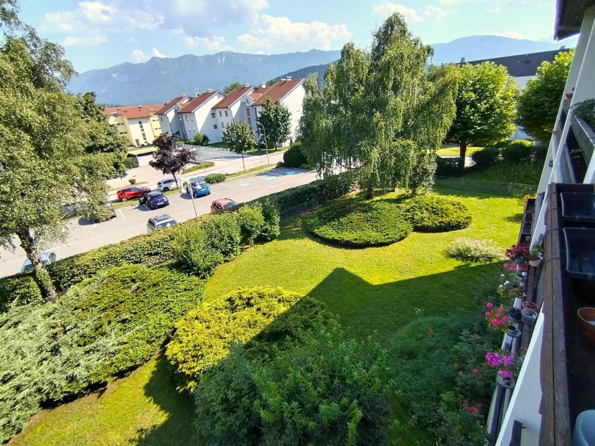 דירות וילאך Waldeslust Warmbad Mit Balkon Und Privatem Parkplatz מראה חיצוני תמונה